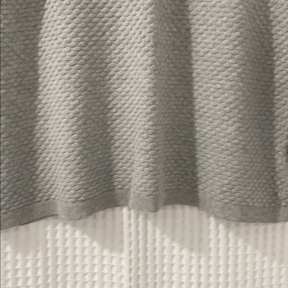 Sweater - Picture 2 of 9